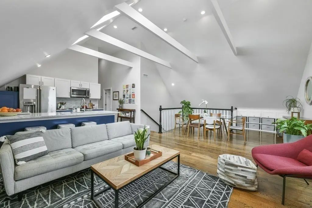 37 Oakview Ter #3, Boston