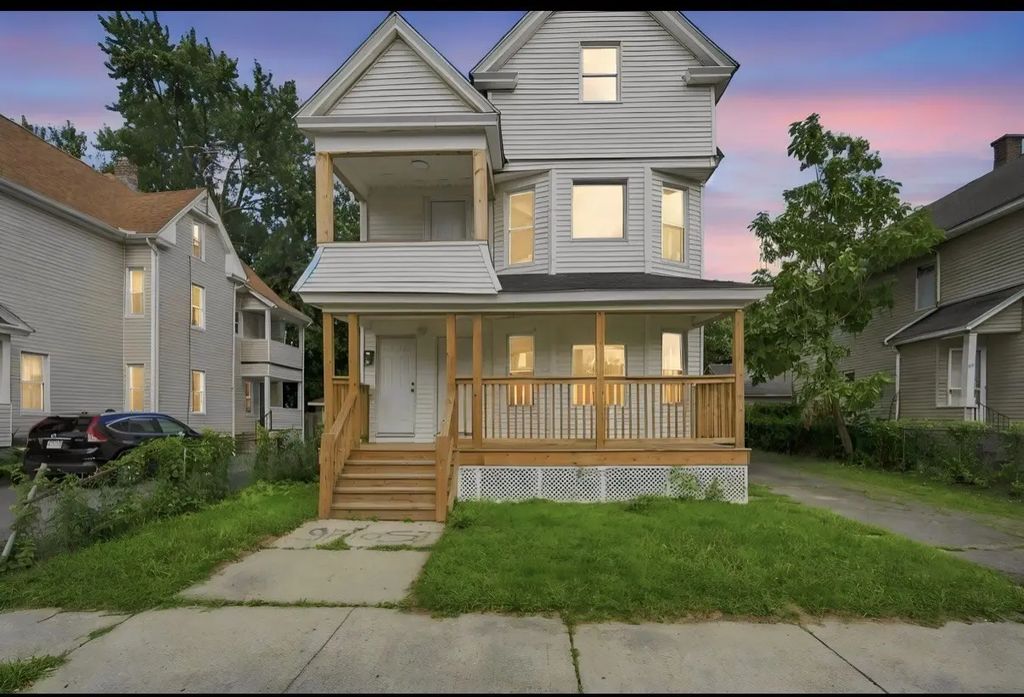 35-37 Ozark St, Springfield