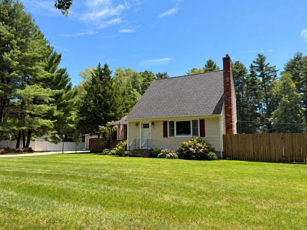 35 Beach St, Middleboro