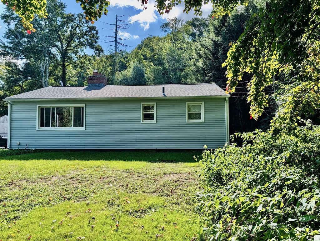 624 Granville Road, Westfield