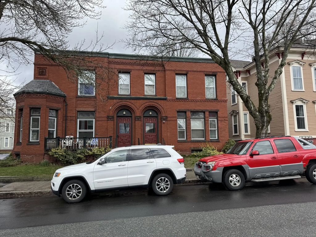 8 Park Street #4, Haverhill