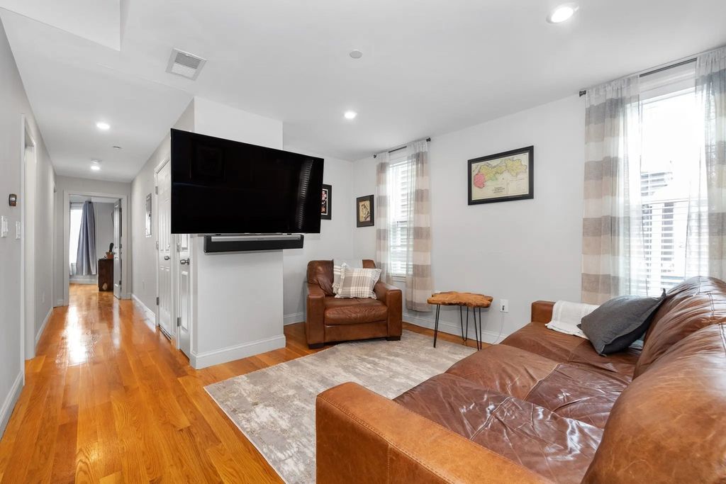 285 Princeton Street ##2, Boston