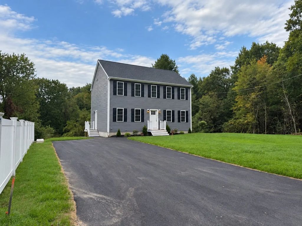 5 Sand Street, Middleboro