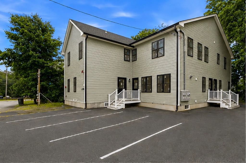 4 Mayhew St #b, Framingham