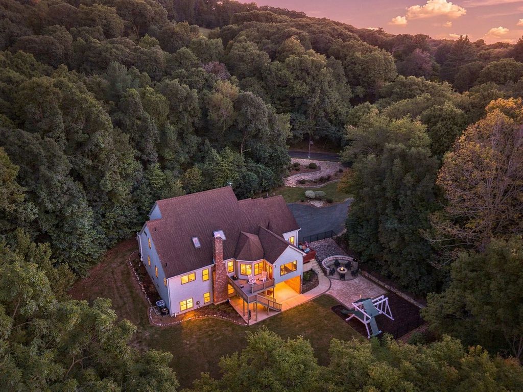 2 Highview Circle, Wilbraham