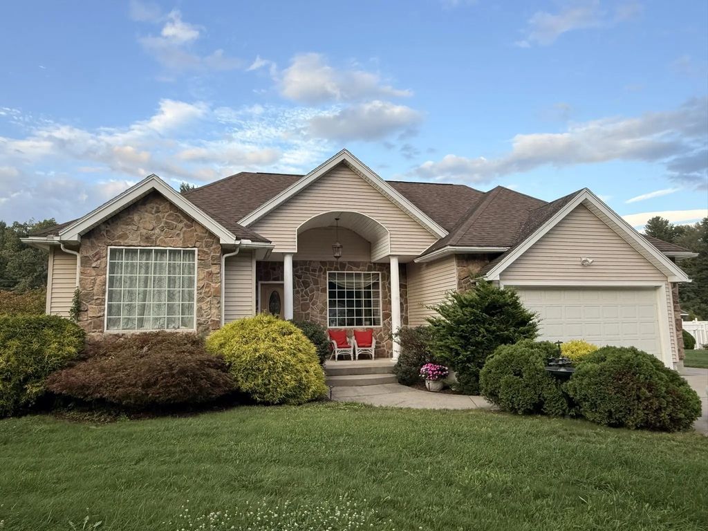 128 Tannery Rd, Westfield