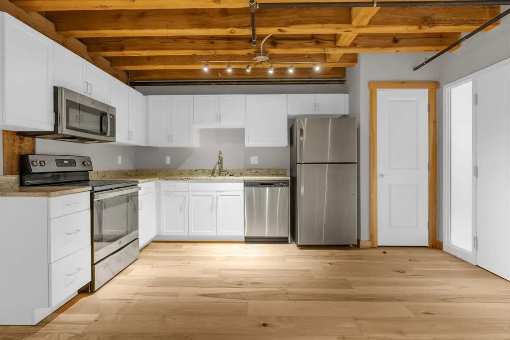 58 13th Street #101, Boston