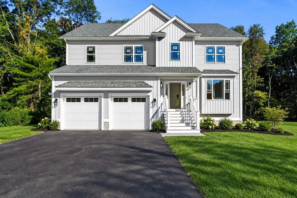 160 Vale St, Tewksbury