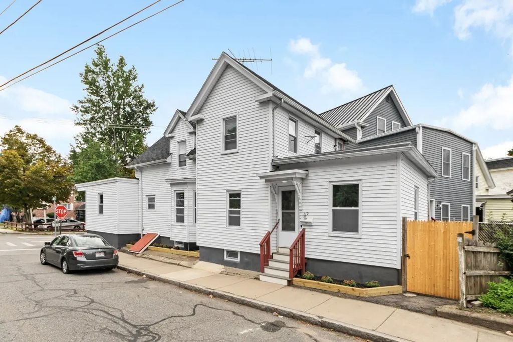 112 Hampshire St, Lowell