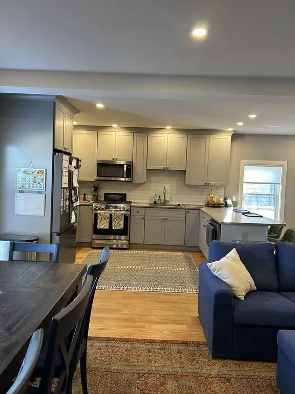 319 Washington St. #3, Somerville