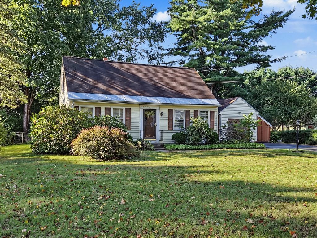 170 Barton Rd, Greenfield
