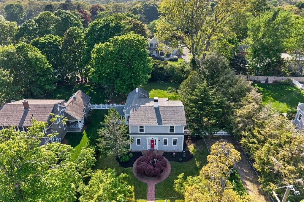 120 Ocean View Avenue, Barnstable