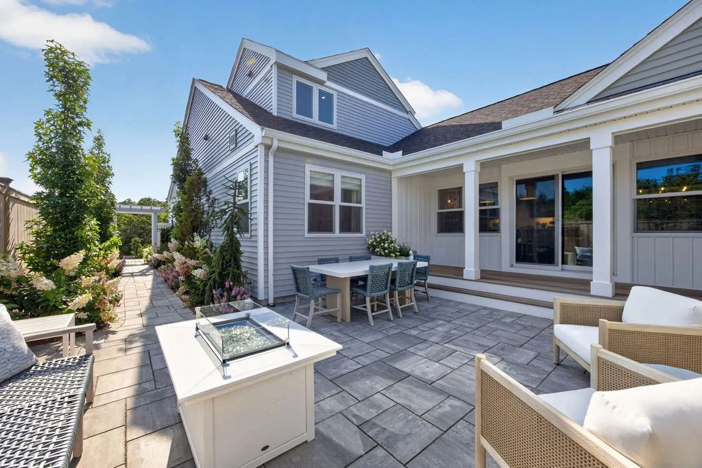 94 Aurora Sky #94, Plymouth