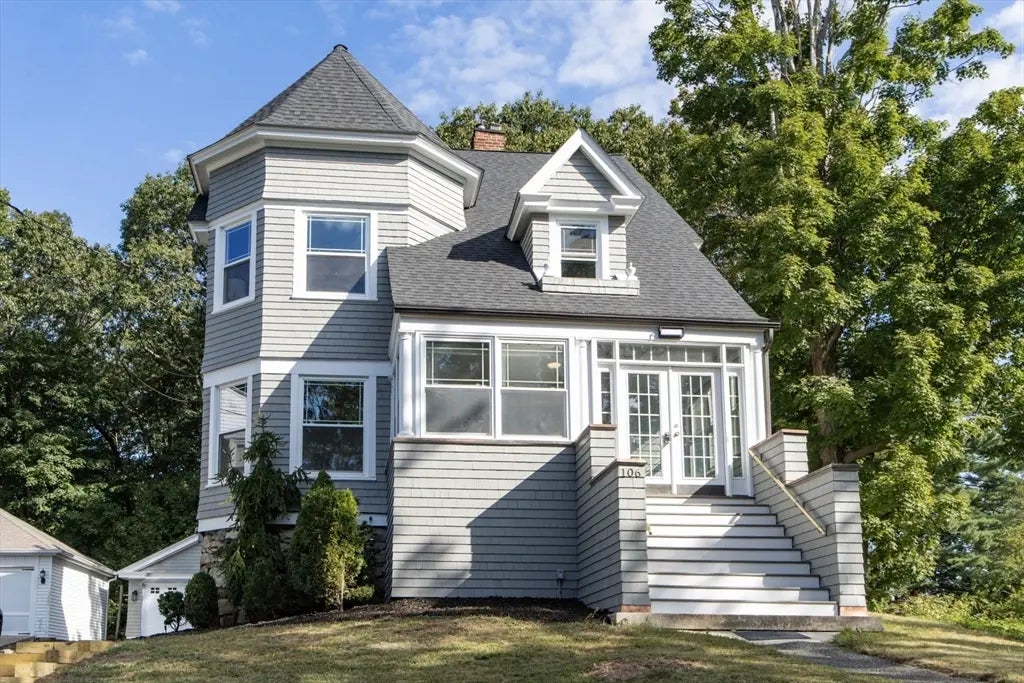 106 Adin Street, Hopedale