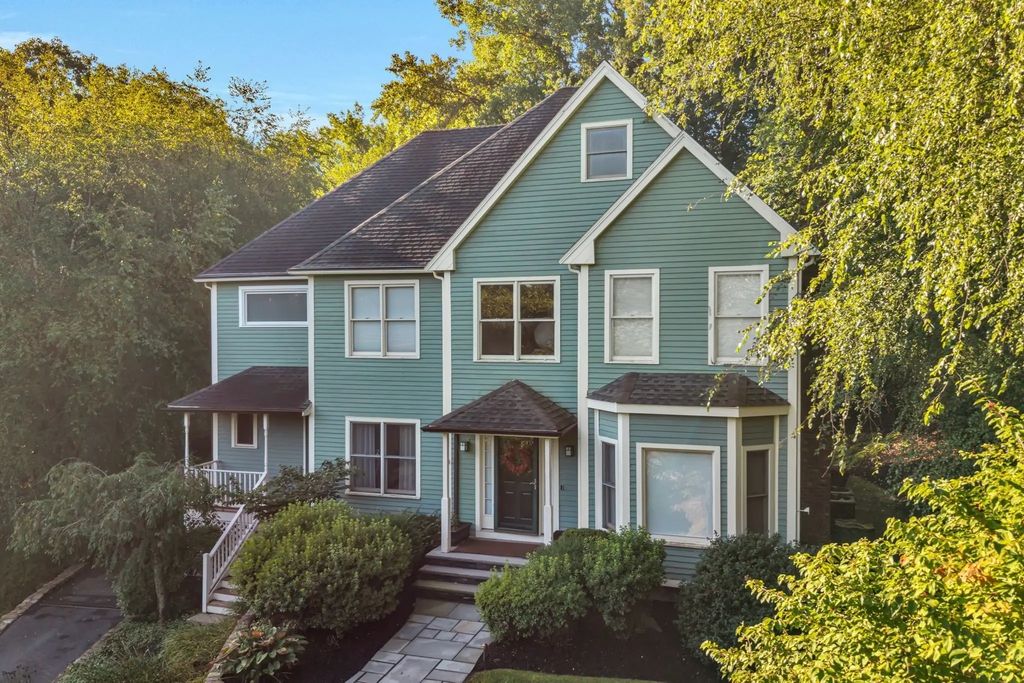 48 Homsy Lane, Needham