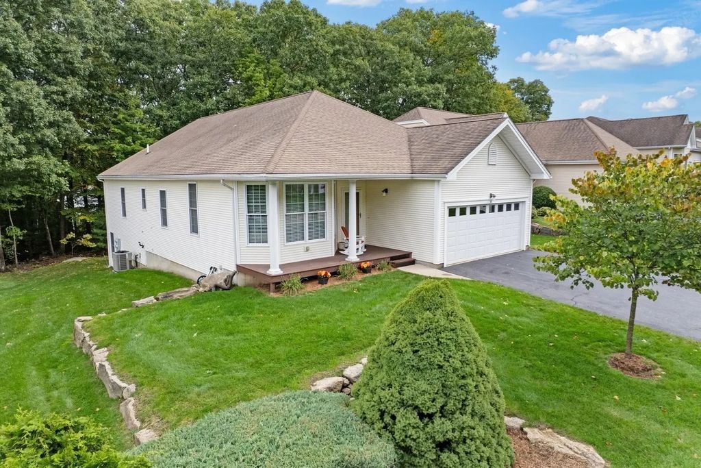 30 Summerfield Drive #30, Uxbridge
