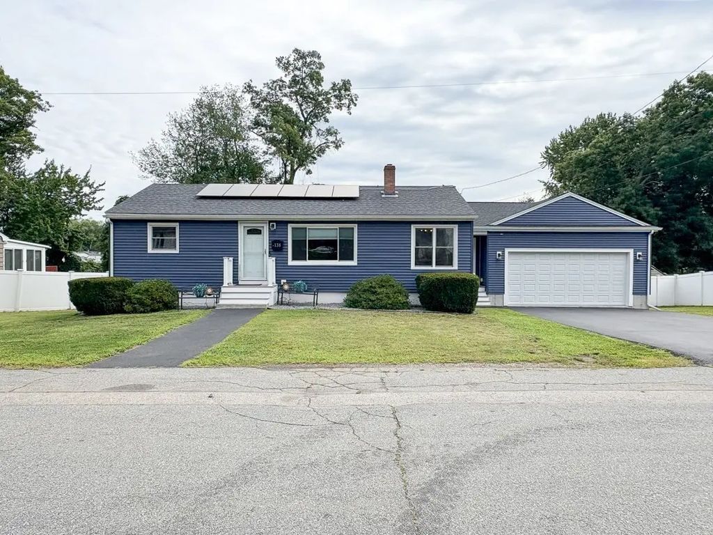 138 Rea St, Lowell