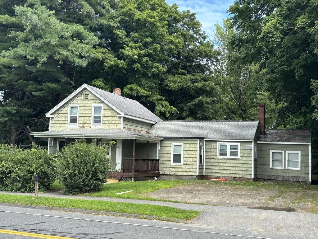69 Meadow St, Amherst