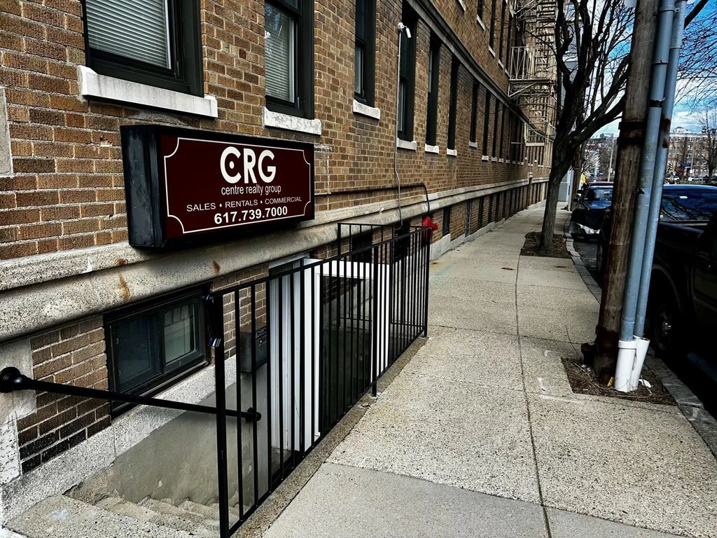 19 Pilgrim Rd, Boston