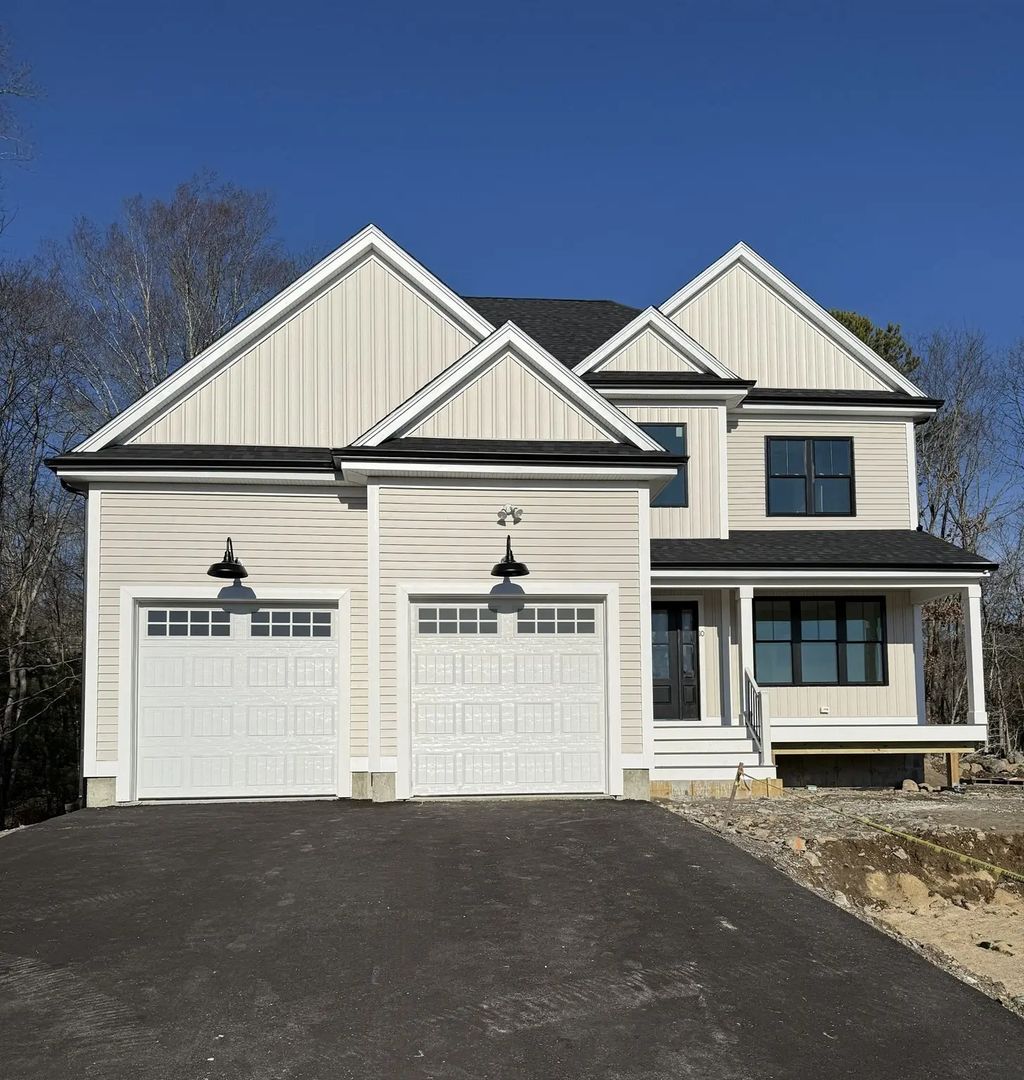 24 Danforth Street, Rehoboth
