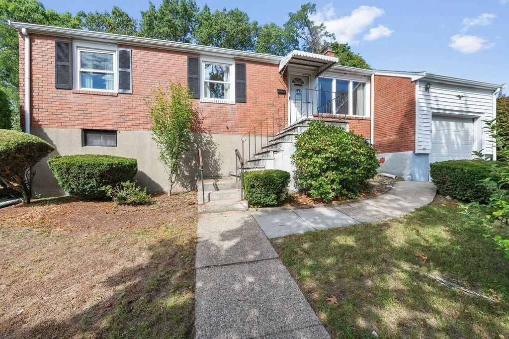 195 Temple Road, Waltham