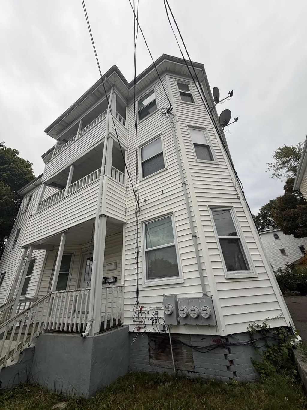 51 Snell St #3, Brockton