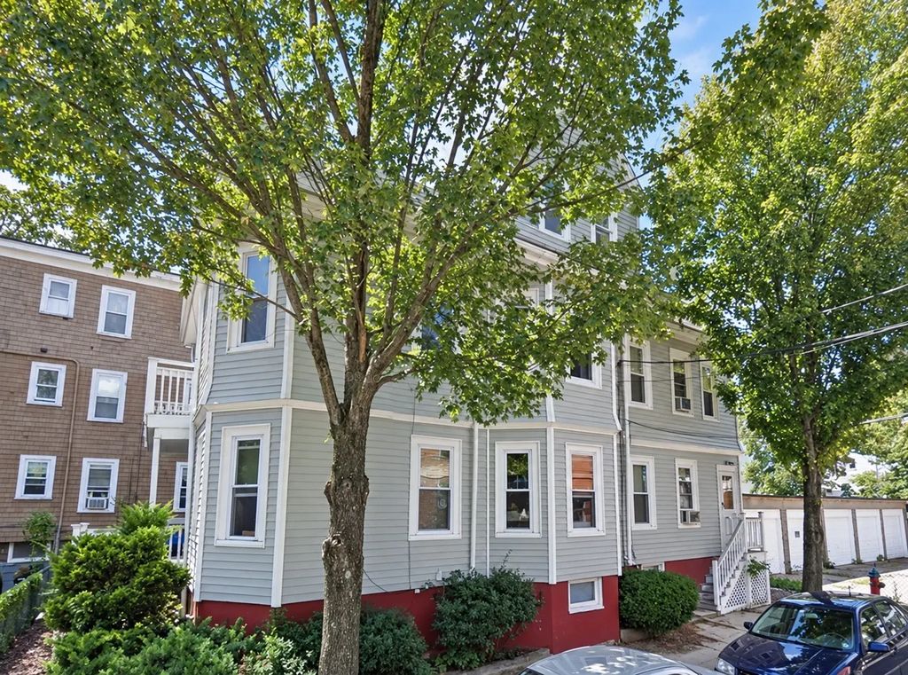 34 Holyoke Road, Somerville