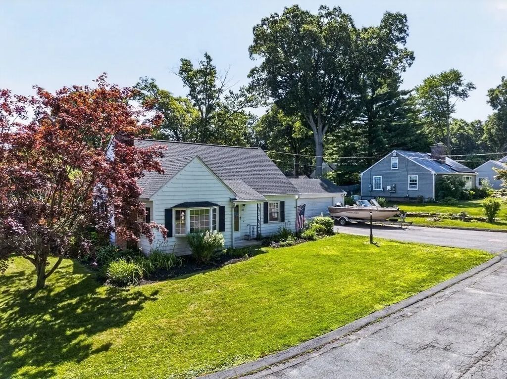 20 Westernview Cir, East Longmeadow