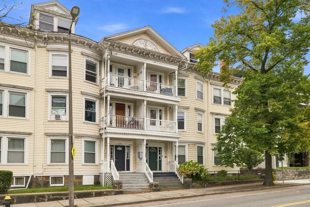 472 Warren Street, Boston