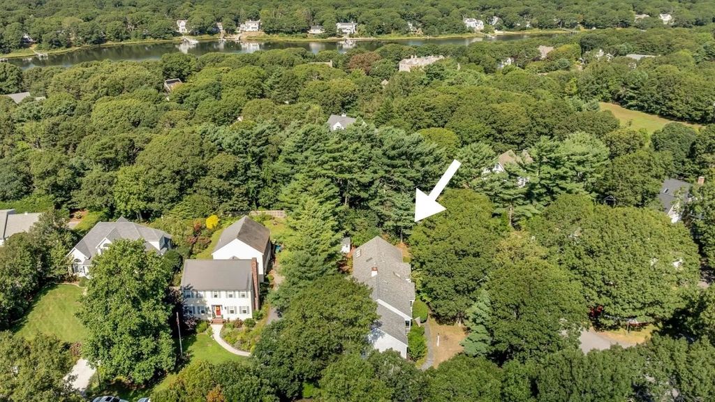 103 Sandcastle Dr, Falmouth