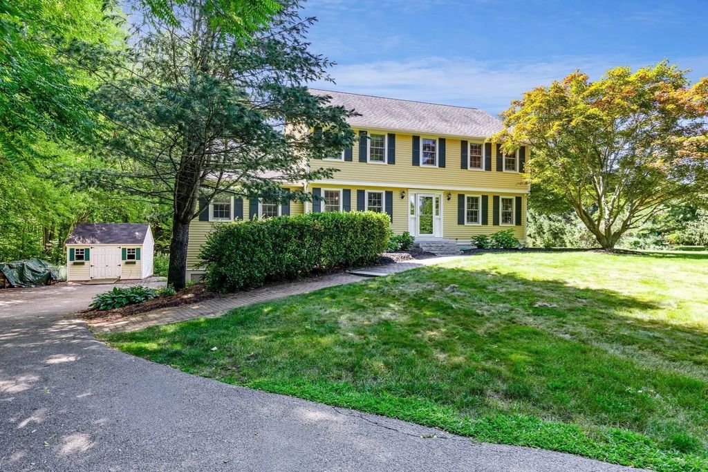 5 Locust Grove, Merrimac