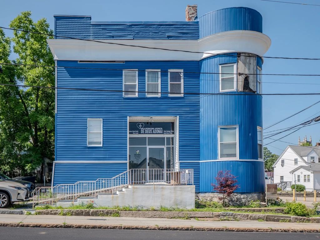 29 Spruce St, Milford