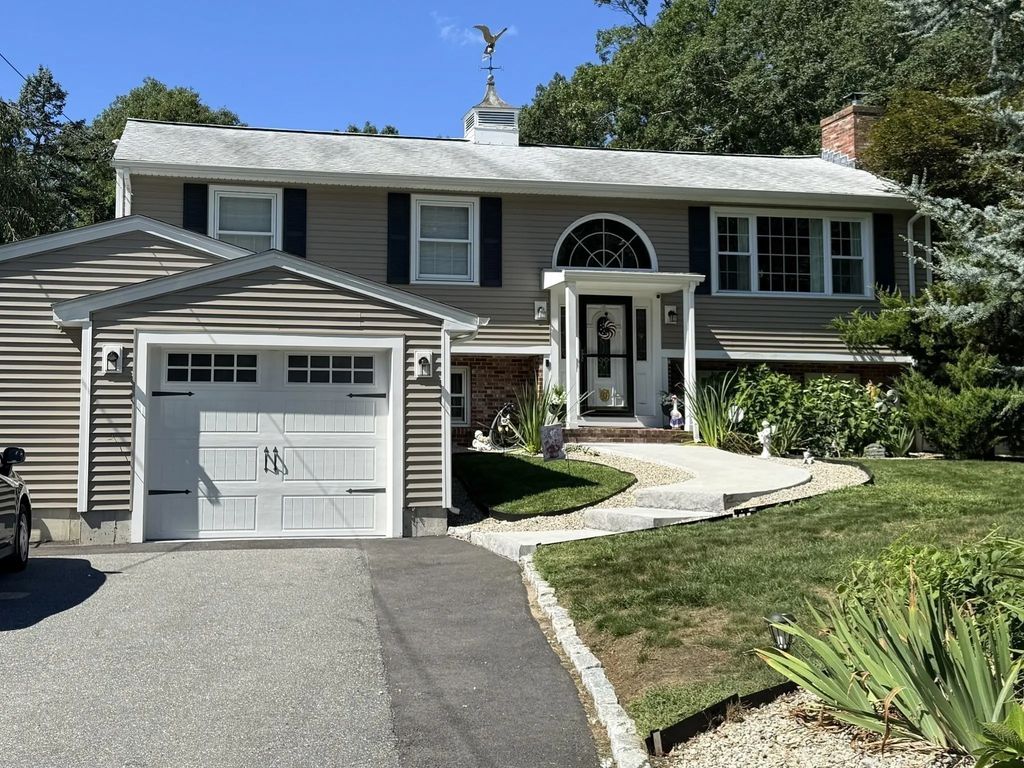 179 Slocum Road, Dartmouth