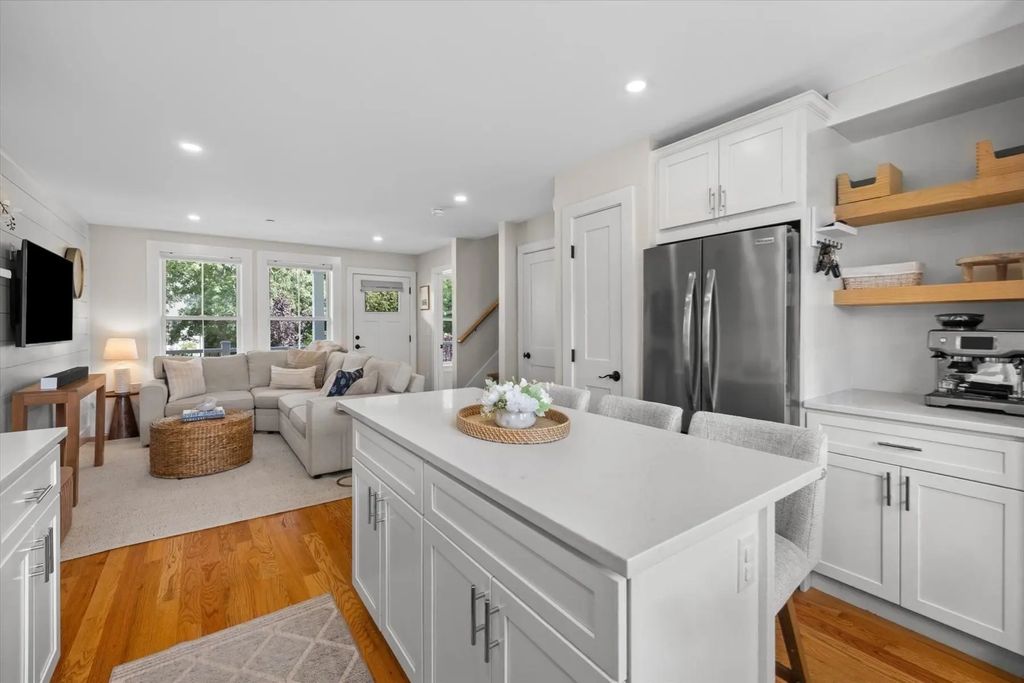 6 Macdonald Terr #d, Scituate