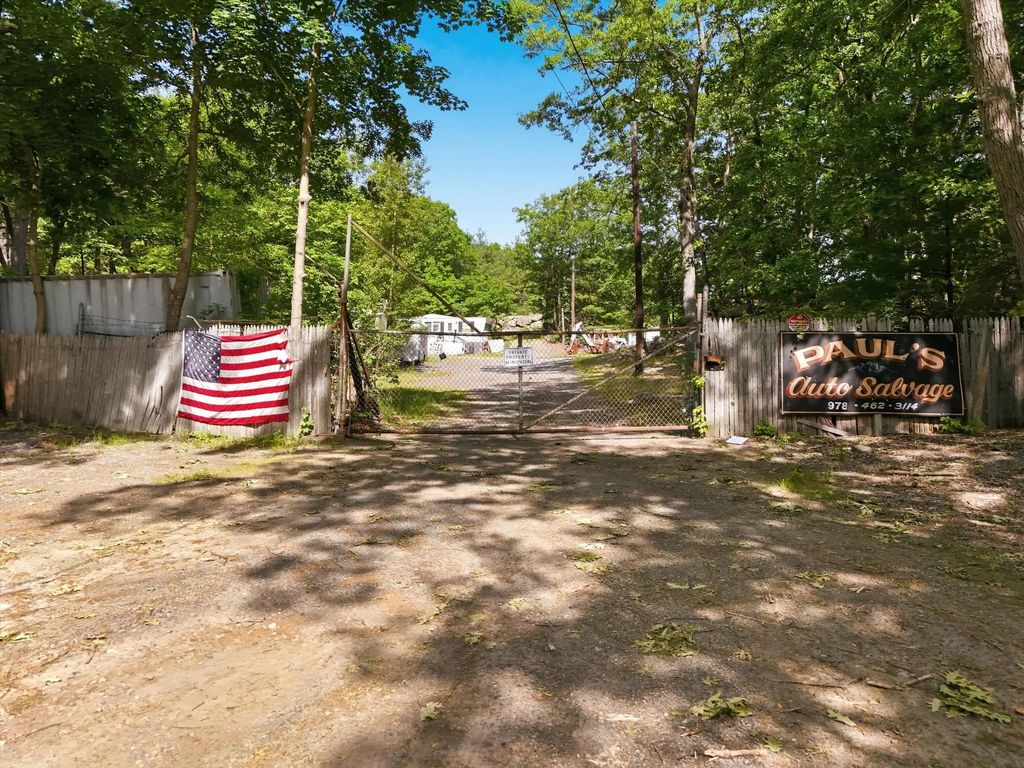 71 Seabrook Rd, Salisbury