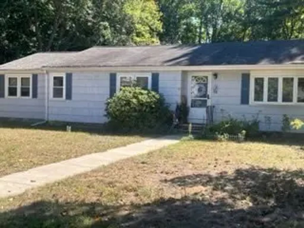 14 Grayland Road, Lynnfield