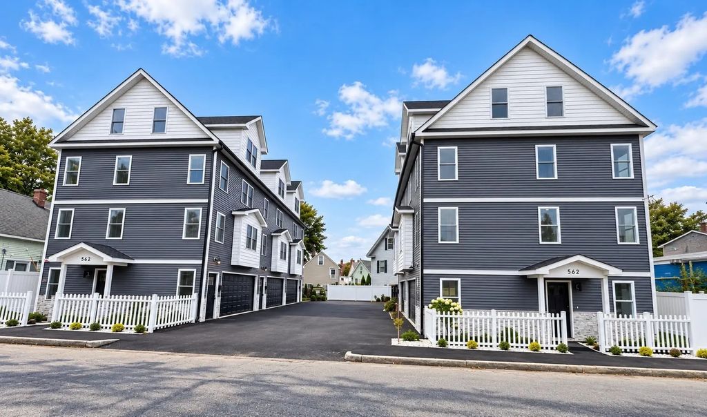 562 Gorham Street #04, Lowell