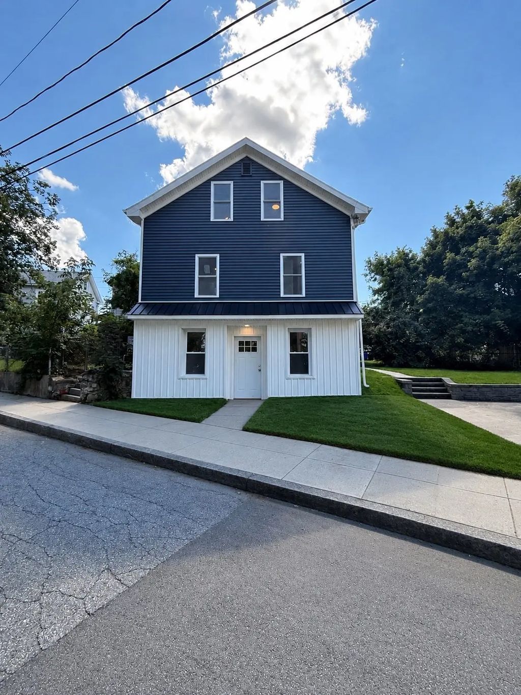 145 Chace, Fall River