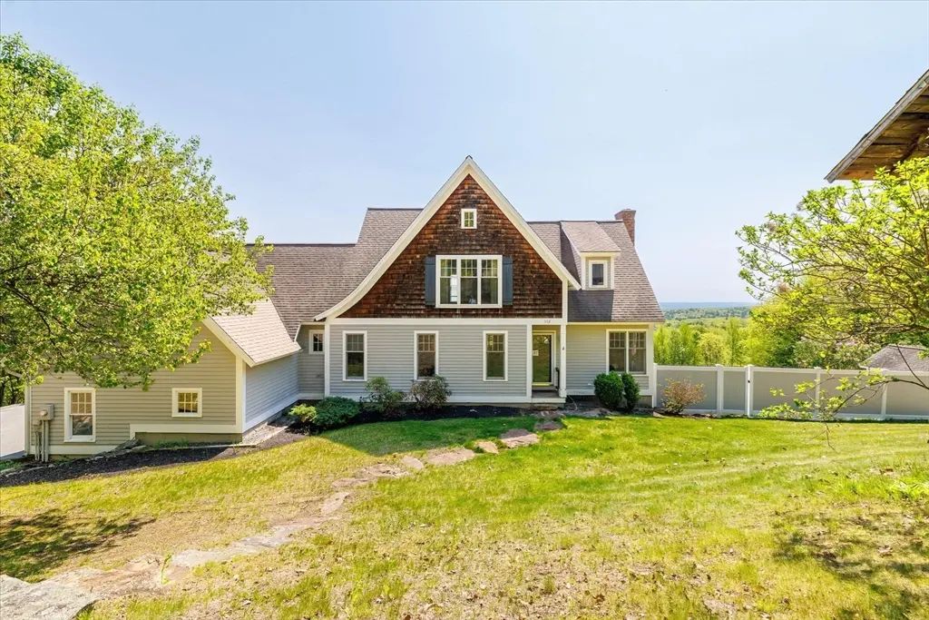 152 Mountain Rd, Princeton