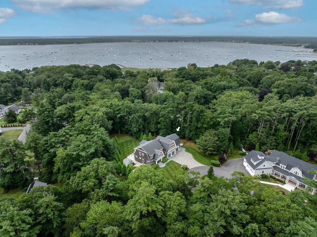 3 Pinebrook Ln, Mattapoisett