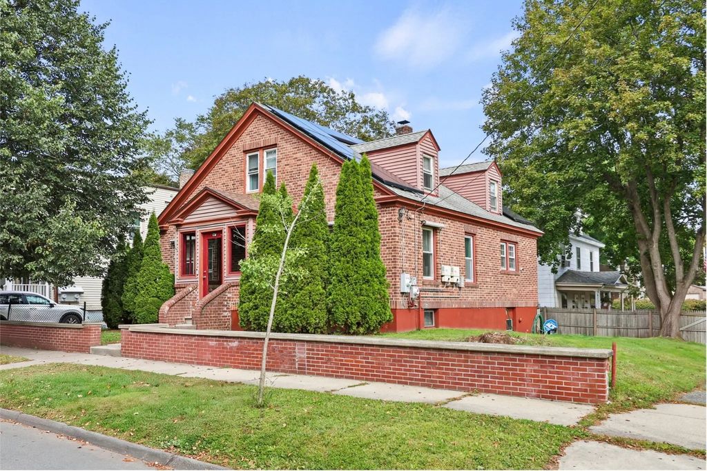 45 Stoddard Ave, Pittsfield