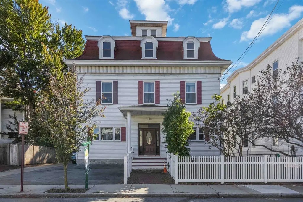 20 Rockland Ave #3, Malden