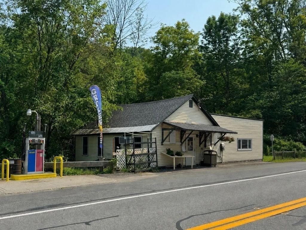 101 River Street, Conway