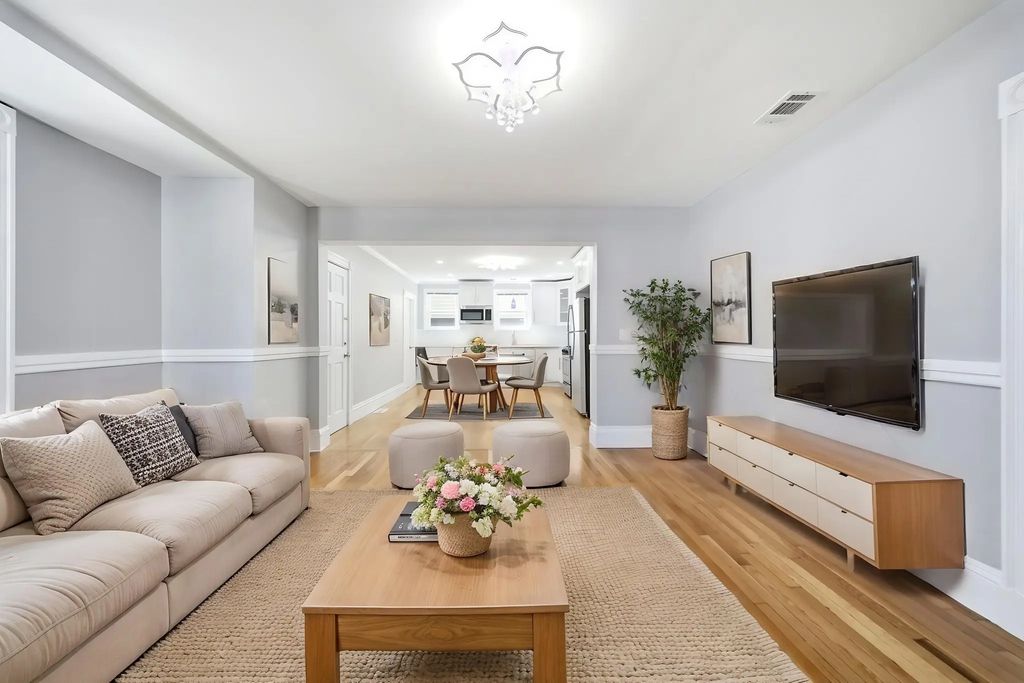 29 Hanson St #1, Somerville