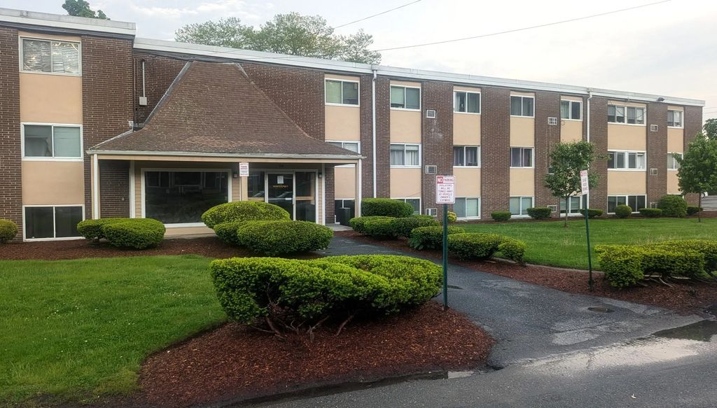 26 Willis St #33, Framingham
