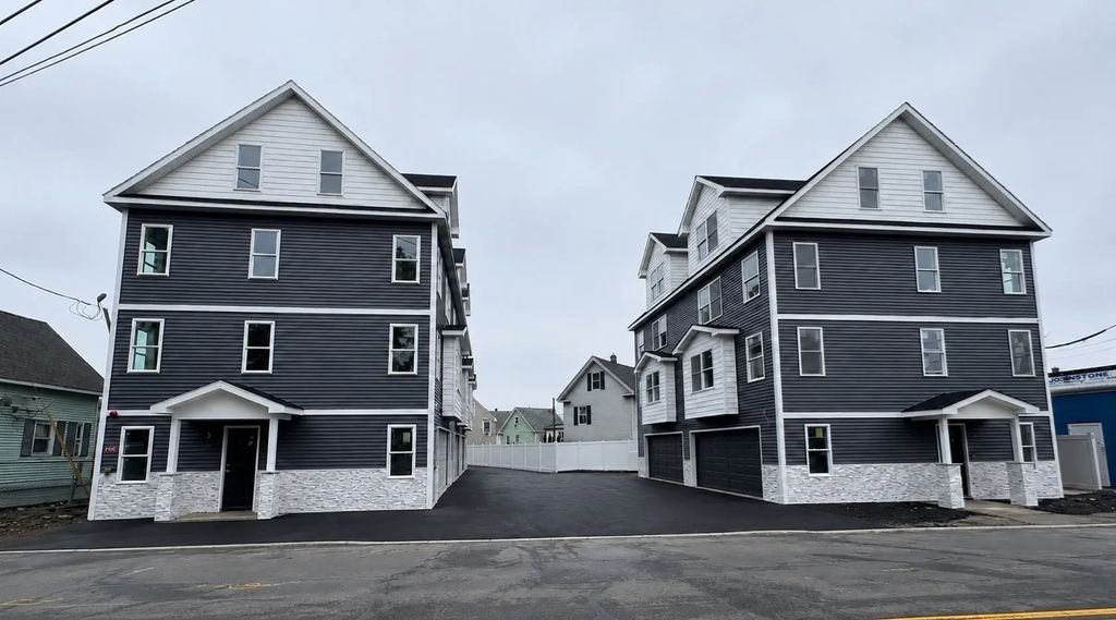 562 Gorham Street #02, Lowell