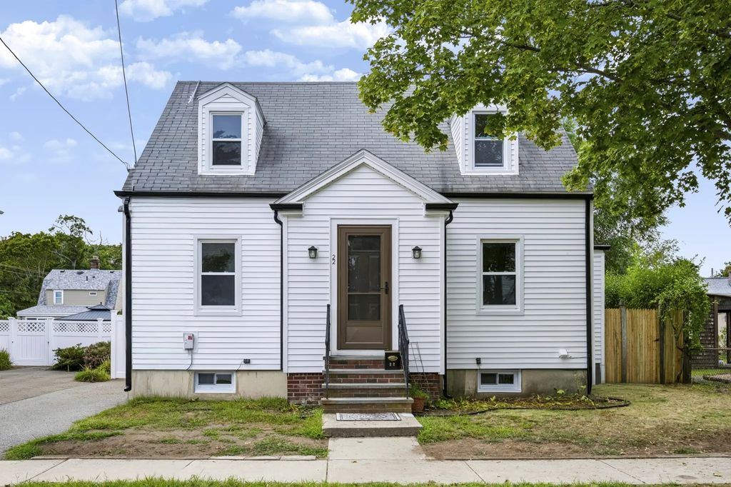 22 Ruggles St, Quincy