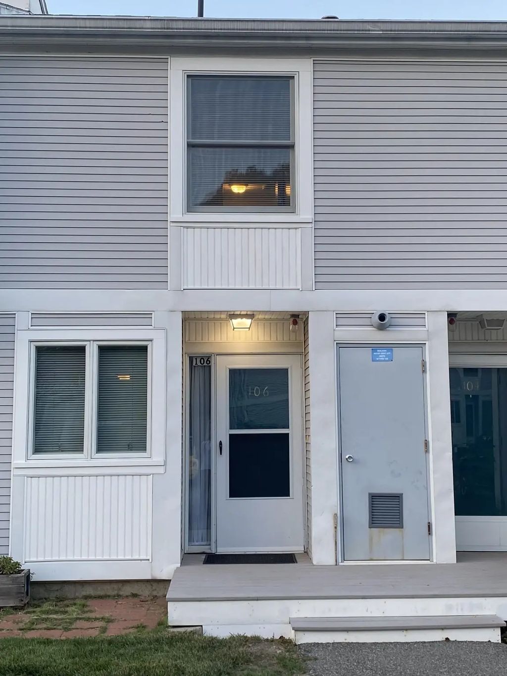 106 Northridge Rd #106, Beverly