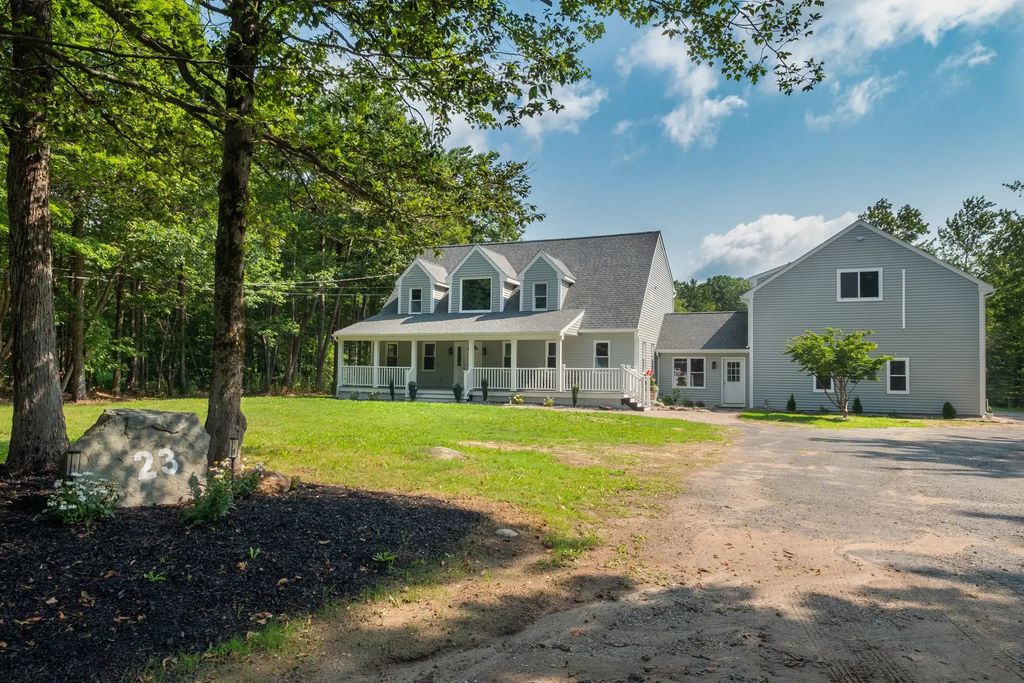 23 E Windsor Rd, Worthington