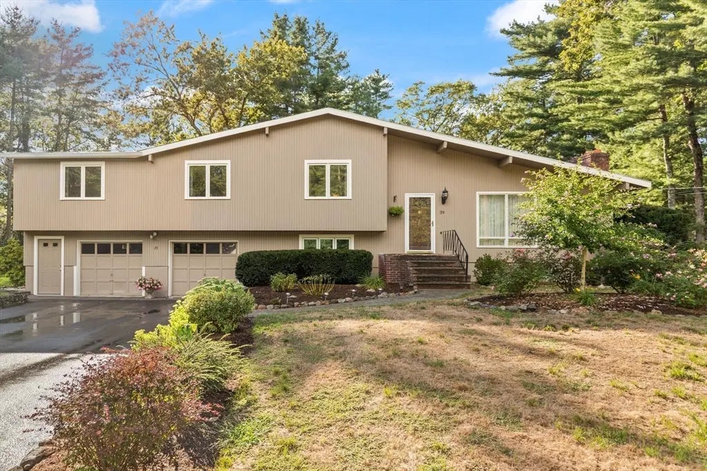 39 Austin Rd, Sudbury